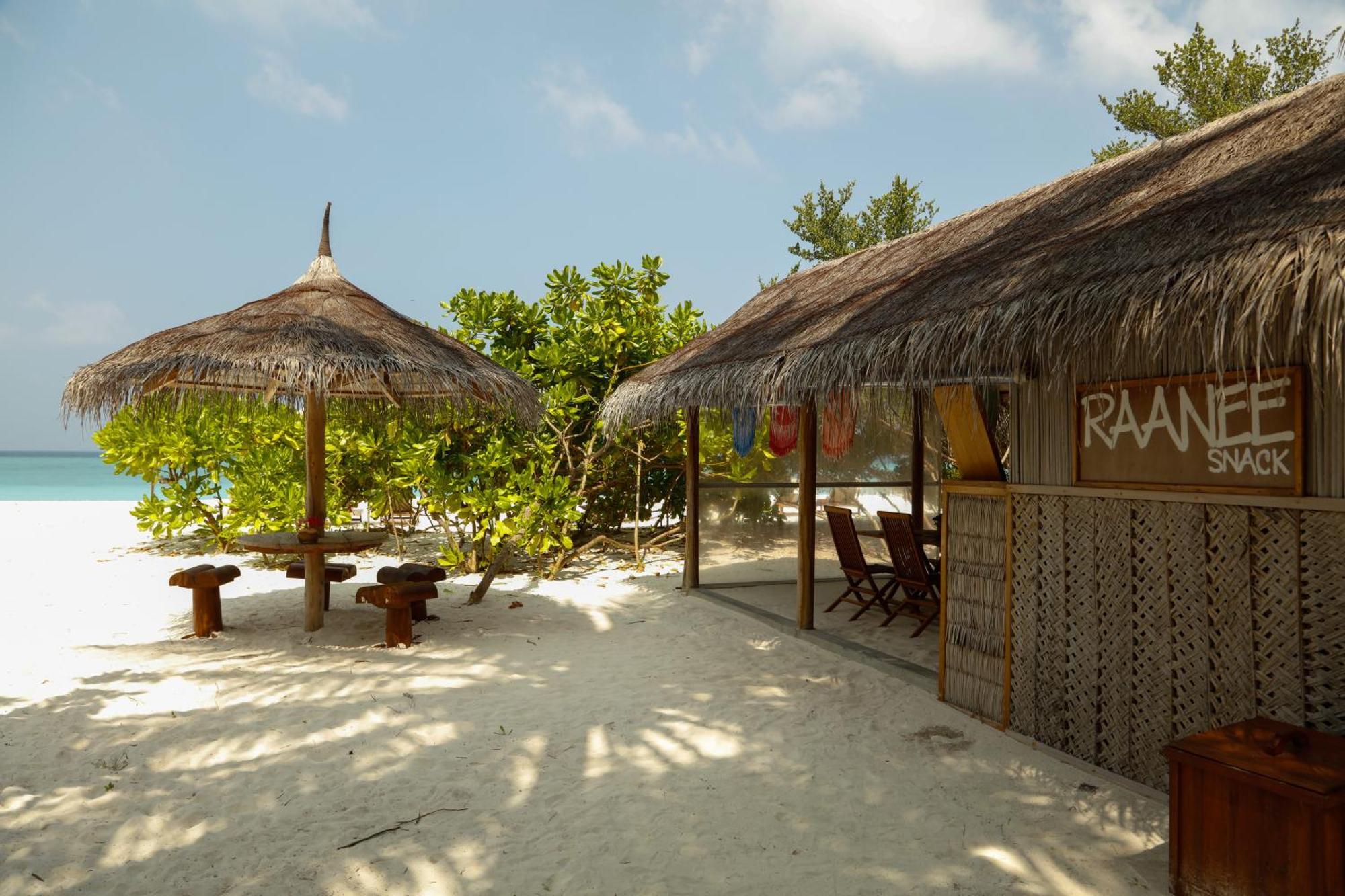 The Barefoot Eco Hotel Hanimaadhoo Island Esterno foto